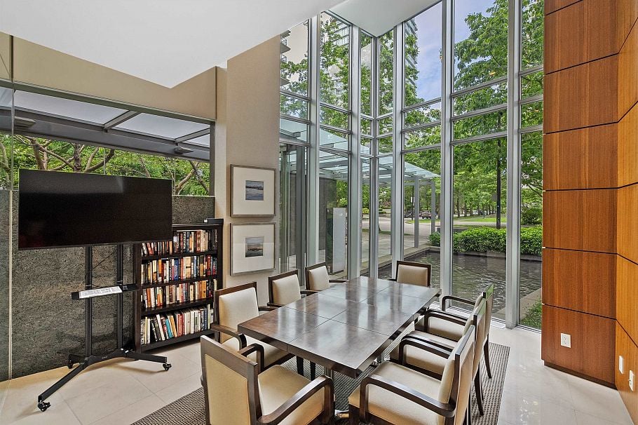 902 1650 Bayshore Drive Vancouver, BC - 31