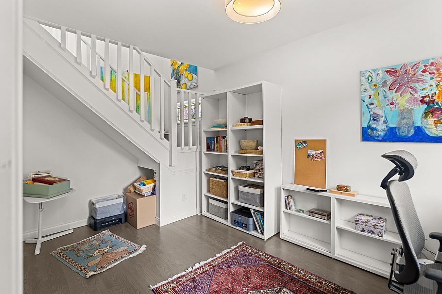 4468 W 14th Avenue Vancouver, BC - 20