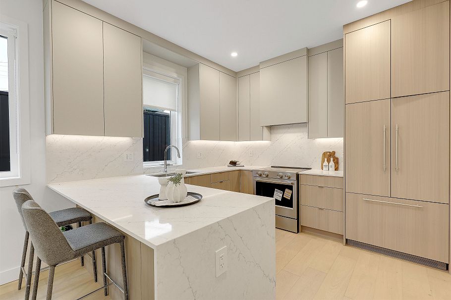 1 3183 Graveley Street Vancouver, BC - 11