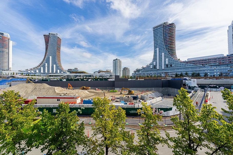 405 688 Fairchild Road Vancouver, BC - 33