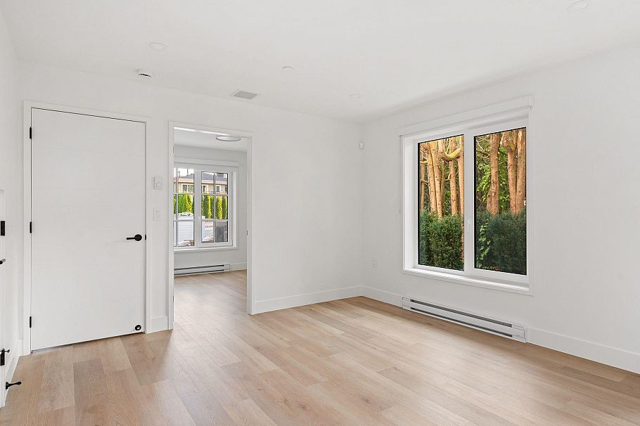 SL 1 2333 E 54th Avenue Vancouver, BC - 35