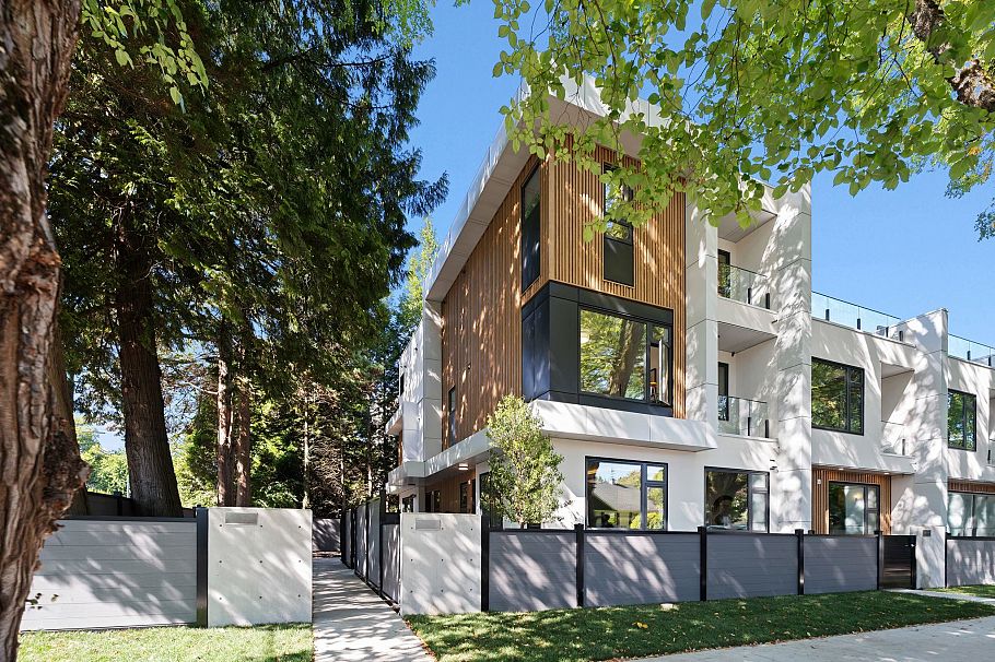 5 1491 Devonshire Crescent Vancouver, BC - 1