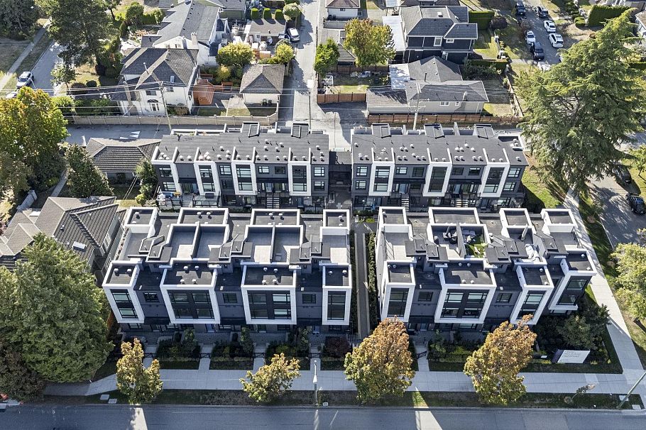 225 1010 W 47th Avenue Vancouver, BC - 38