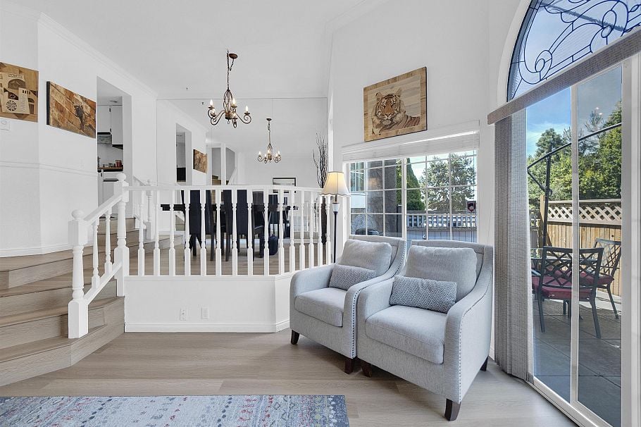 108 216 E 6th Street North Vancouver, BC - 4