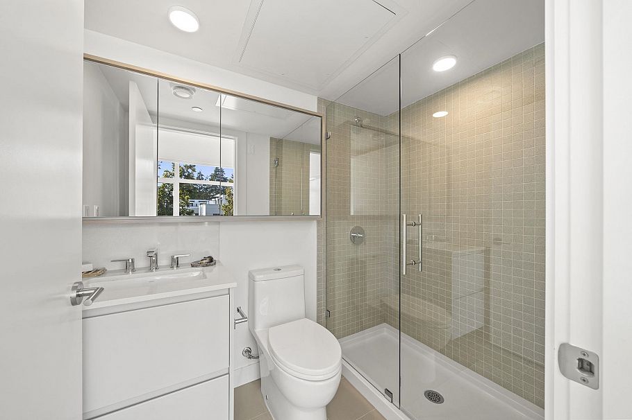 225 1010 W 47th Avenue Vancouver, BC - 20