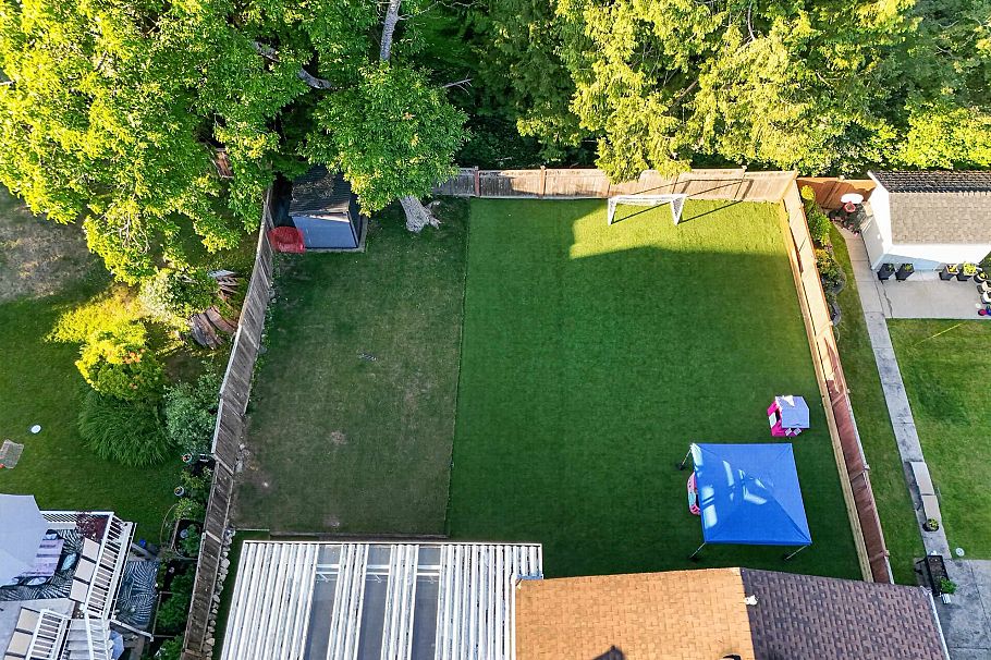 2322 Kirkstone Road North Vancouver, BC - 38