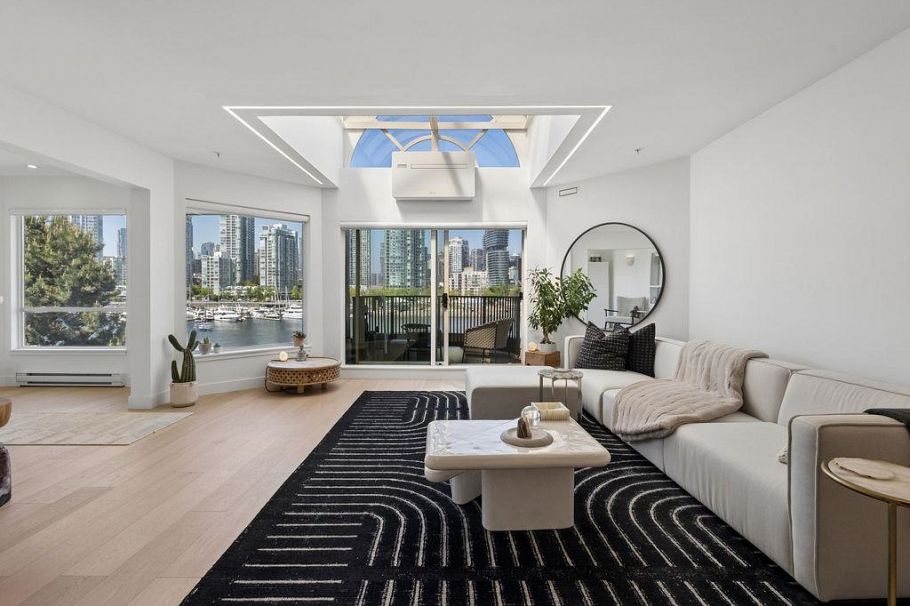 PH 409 1859 Spyglass Place Vancouver, BC - 2