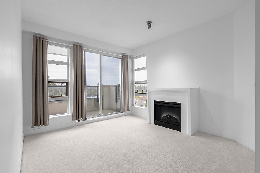 407 4550 Fraser Street Vancouver, BC - 9