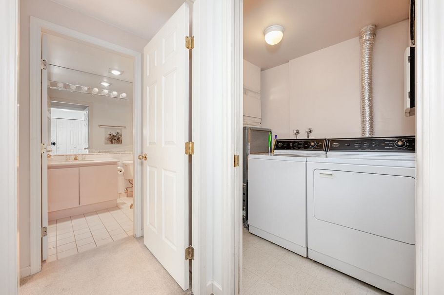 1903 909 Burrard Street Vancouver, BC - 29