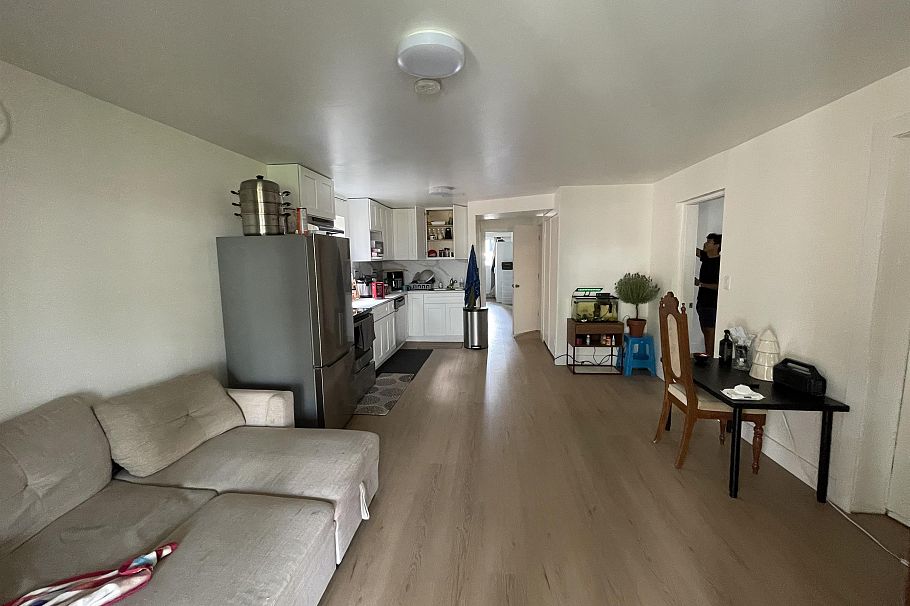 3469 W 8th Avenue Vancouver, BC - 6