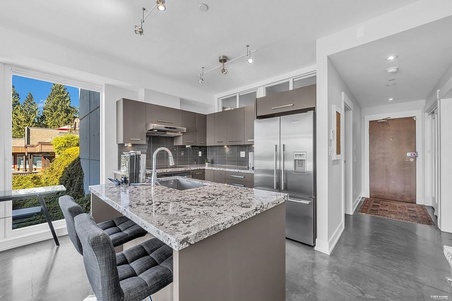 201 650 Evergreen Place North Vancouver, BC - 5