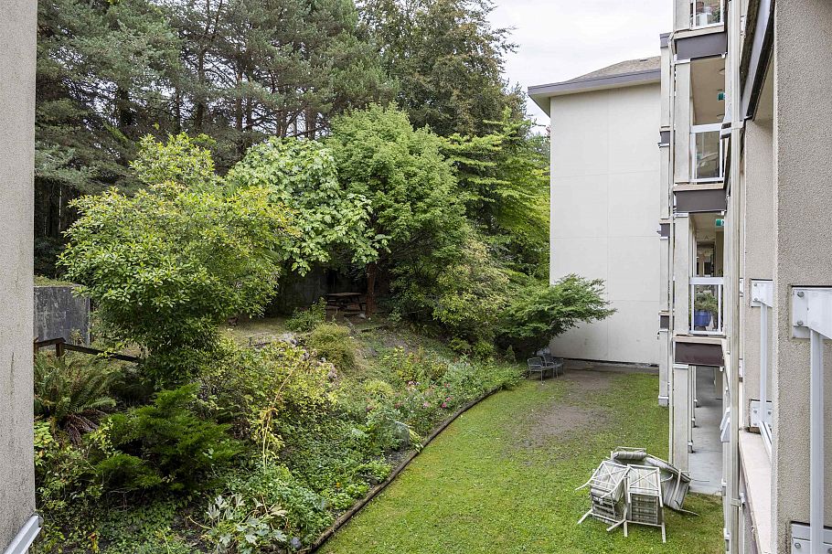 208 2677 Broadway Street Vancouver, BC - 6