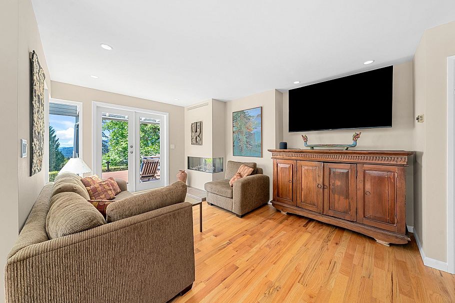 3961 St. Albans Avenue North Vancouver, BC - 13