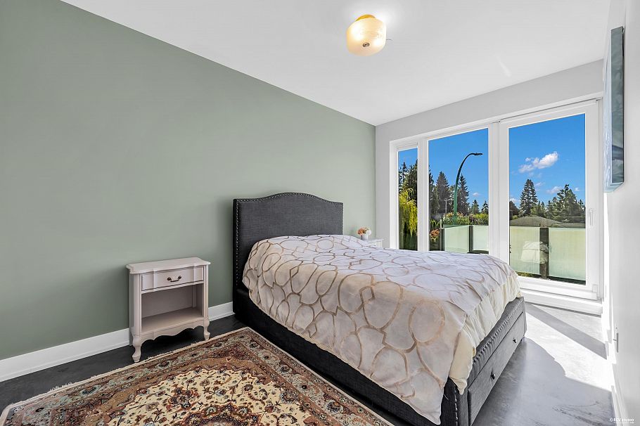 201 650 Evergreen Place North Vancouver, BC - 18