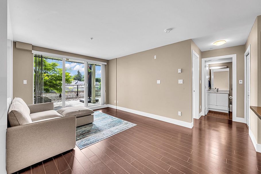 211 4338 Commercial Street Vancouver, BC - 21