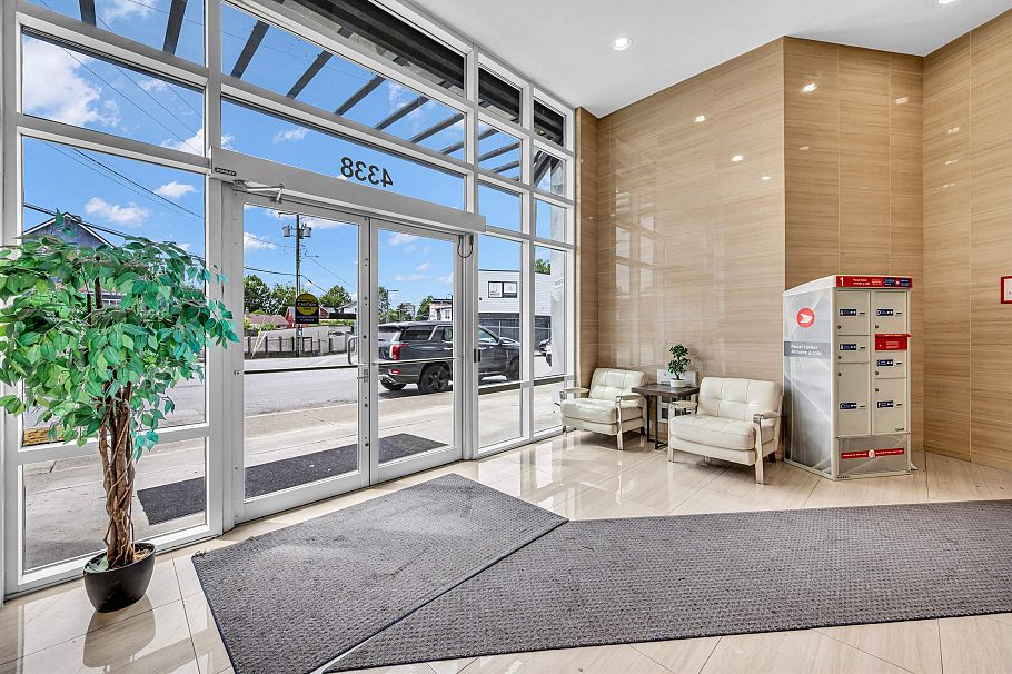 211 4338 Commercial Street Vancouver, BC - 8