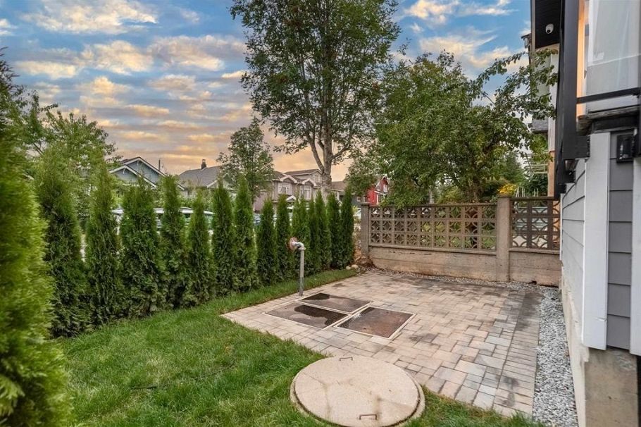 2881 E Georgia Street Vancouver, BC - 7