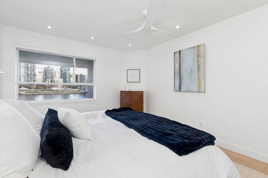 PH 409 1859 Spyglass Place Vancouver, BC - 31