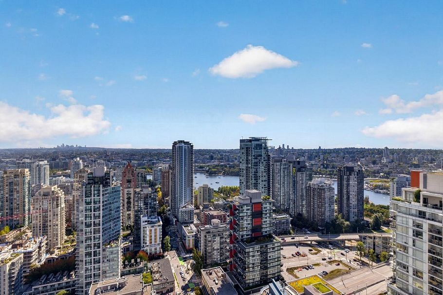 4006 1283 Howe Street Vancouver, BC - 1