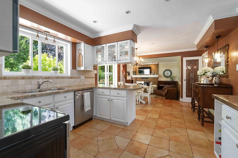 4106 Staulo Crescent Vancouver, BC - 20