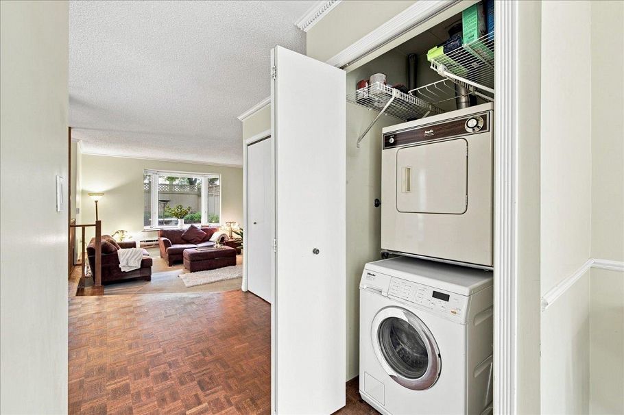1 1176 W 15th Avenue Vancouver, BC - 16