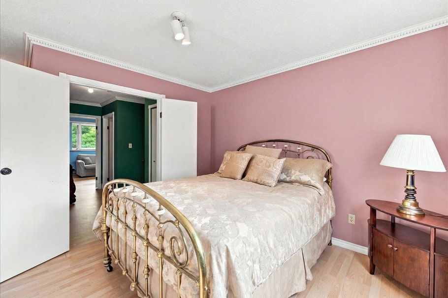1 1176 W 15th Avenue Vancouver, BC - 19
