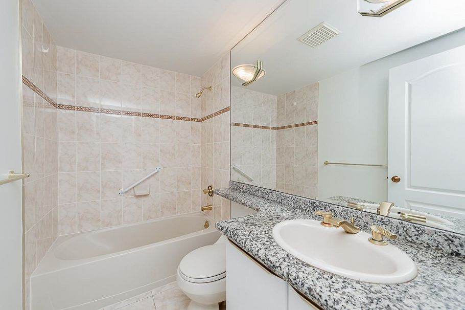 405 688 Fairchild Road Vancouver, BC - 26