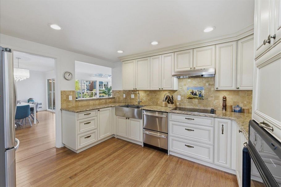 1523 Mariner Walk Vancouver, BC - 10