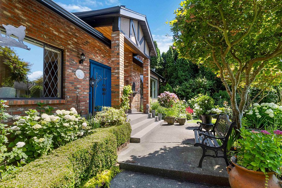 4106 Staulo Crescent Vancouver, BC - 3