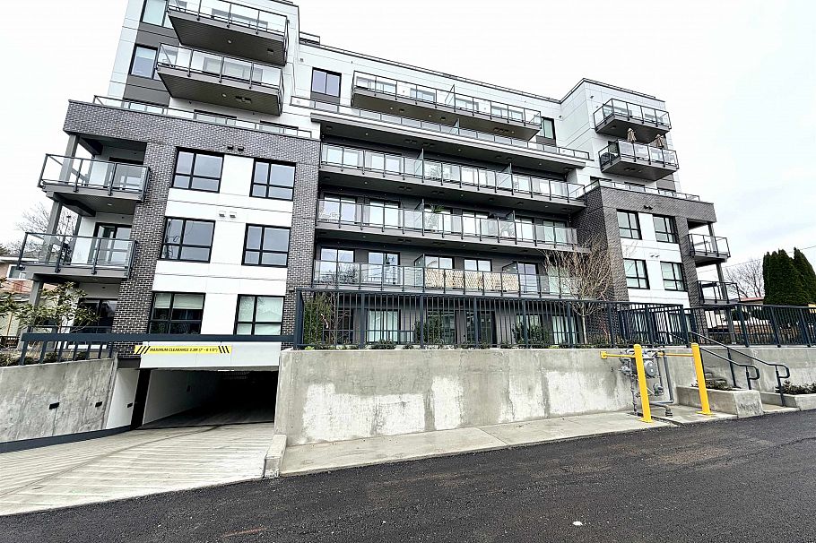 105 2268 E Broadway Vancouver, BC - 20
