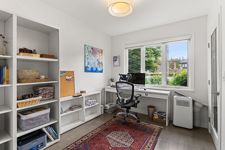 4468 W 14th Avenue Vancouver, BC - 21