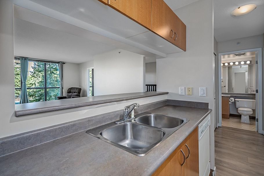 406 5288 Melbourne Street Vancouver, BC - 14