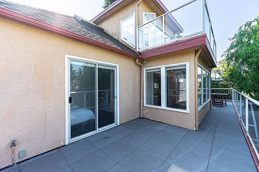 4327 Locarno Crescent Vancouver, BC - 11