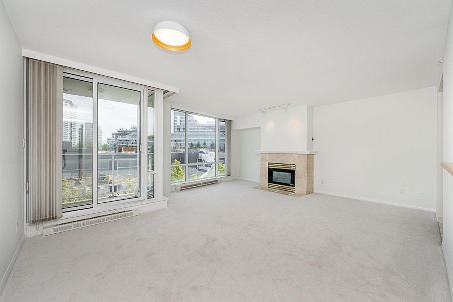 405 688 Fairchild Road Vancouver, BC - 7