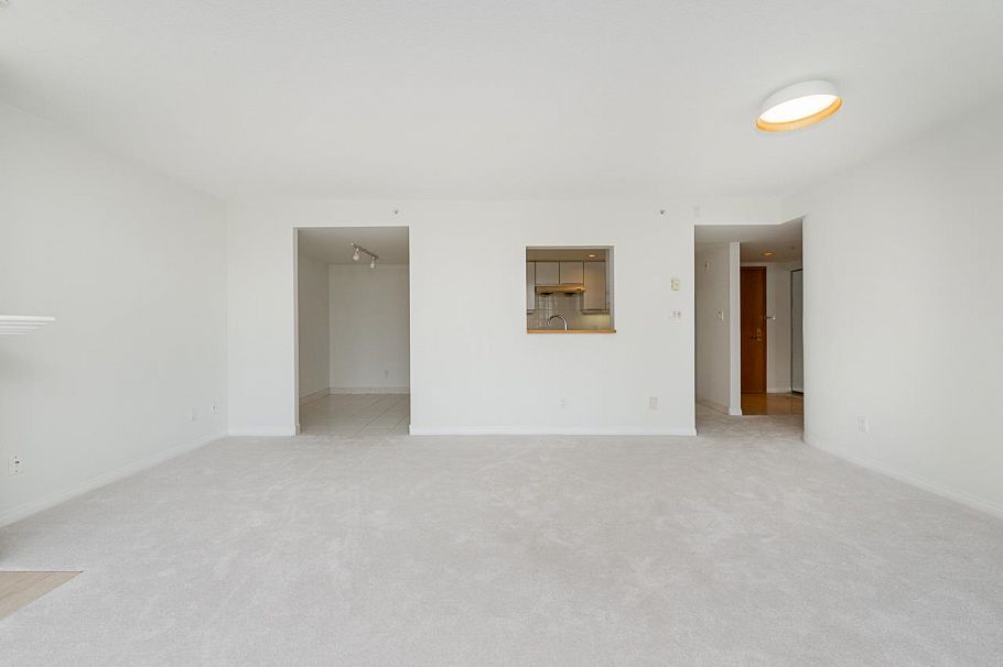 405 688 Fairchild Road Vancouver, BC - 12