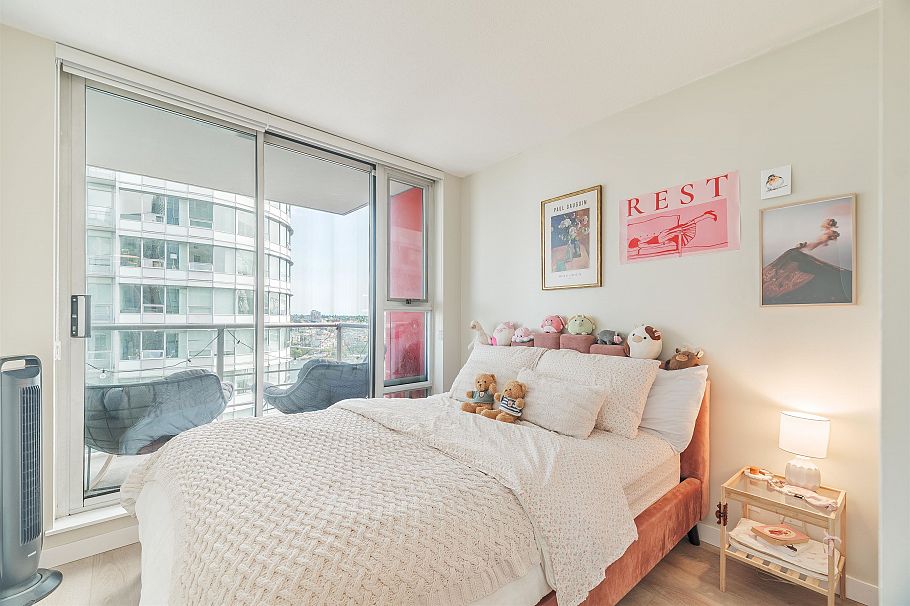 2308 111 W Georgia Street Vancouver, BC - 15