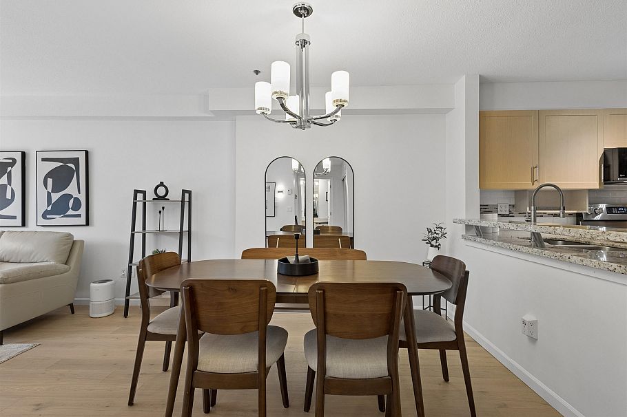 305 980 W 21st Avenue Vancouver, BC - 12