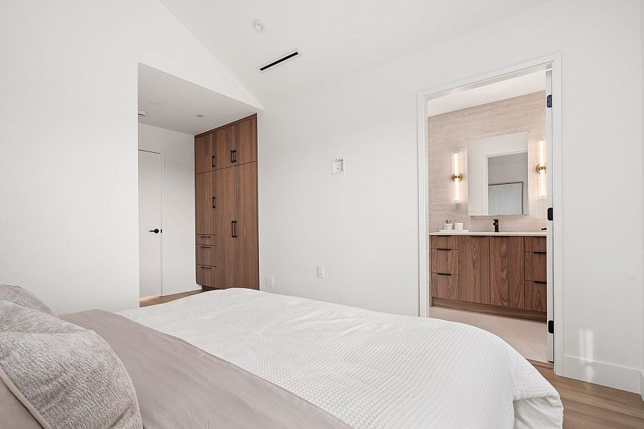 SL 1 2333 E 54th Avenue Vancouver, BC - 21