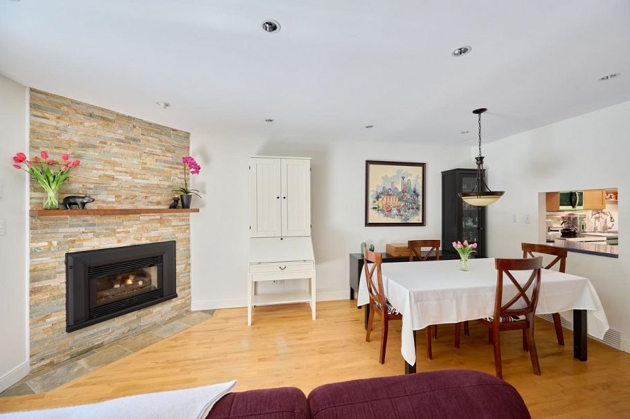 4627 Hoskins Road North Vancouver, BC - 4