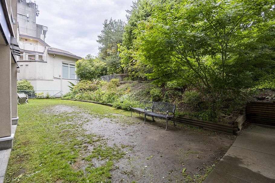 208 2677 Broadway Street Vancouver, BC - 22