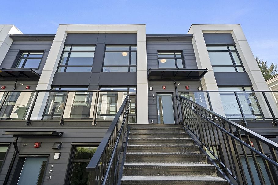 225 1010 W 47th Avenue Vancouver, BC - 1