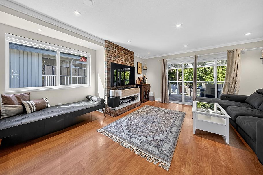 2322 Kirkstone Road North Vancouver, BC - 10