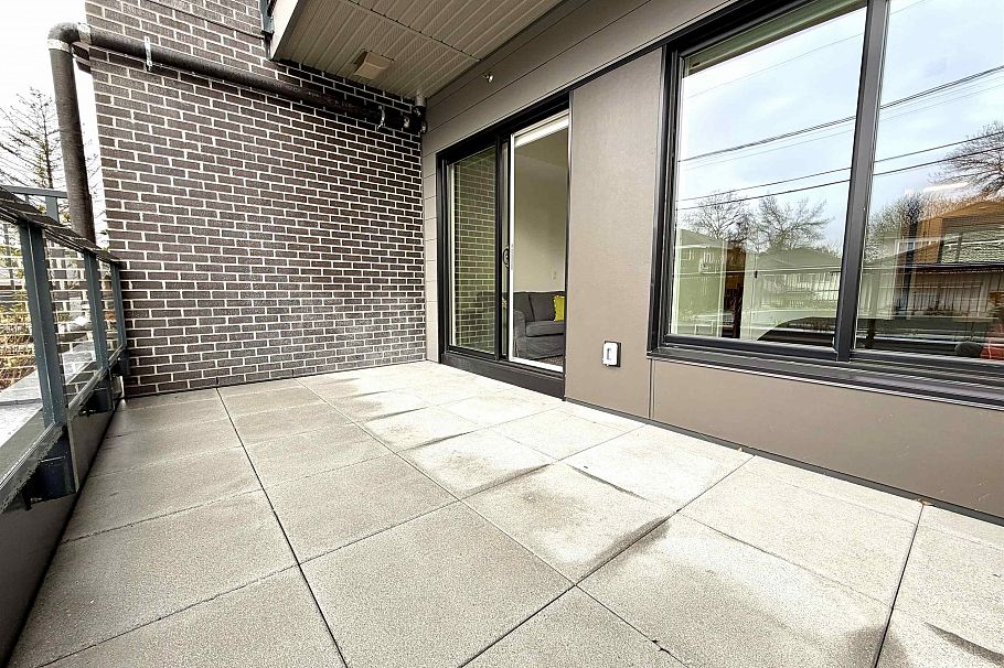 105 2268 E Broadway Vancouver, BC - 16