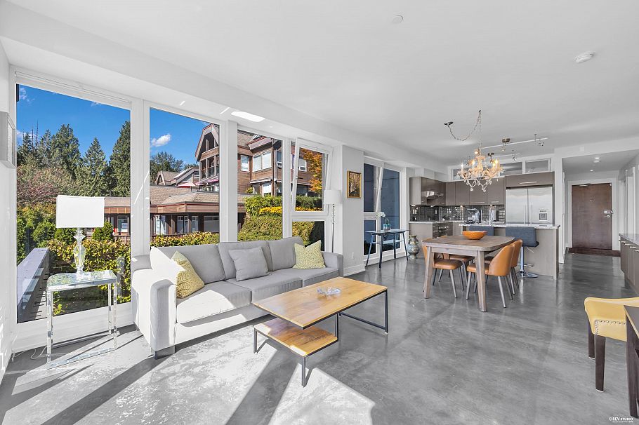 201 650 Evergreen Place North Vancouver, BC - 10
