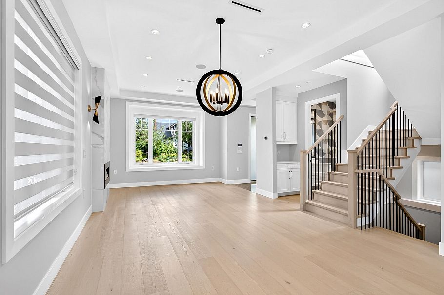 3964 W 21st Avenue Vancouver, BC - 4