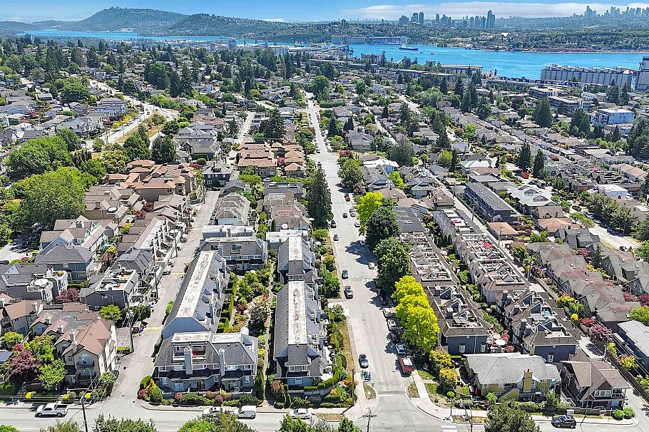 108 216 E 6th Street North Vancouver, BC - 35