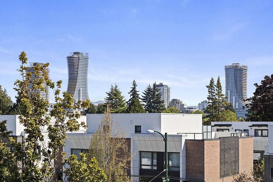 225 1010 W 47th Avenue Vancouver, BC - 29