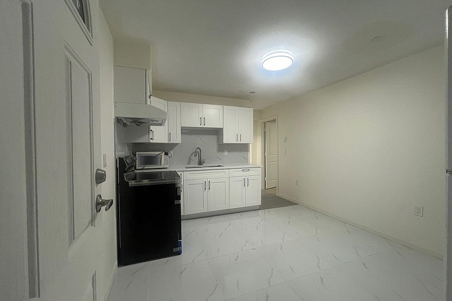 1031 Boundary Road Vancouver, BC - 15