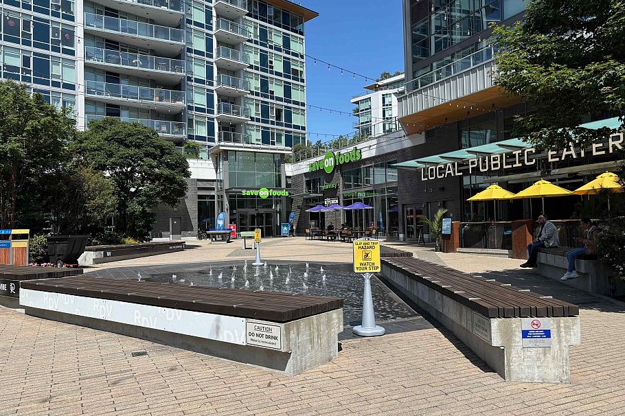 106 8495 Jellicoe Street Vancouver, BC - 21