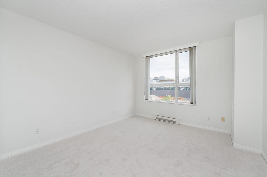 405 688 Fairchild Road Vancouver, BC - 24